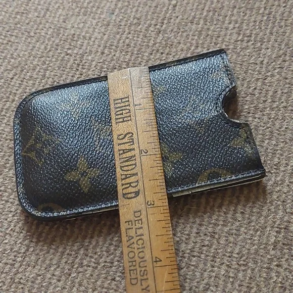 Louis Vuitton Card Holder/Pouch *FINAL PRICE* - Picture 7 of 14